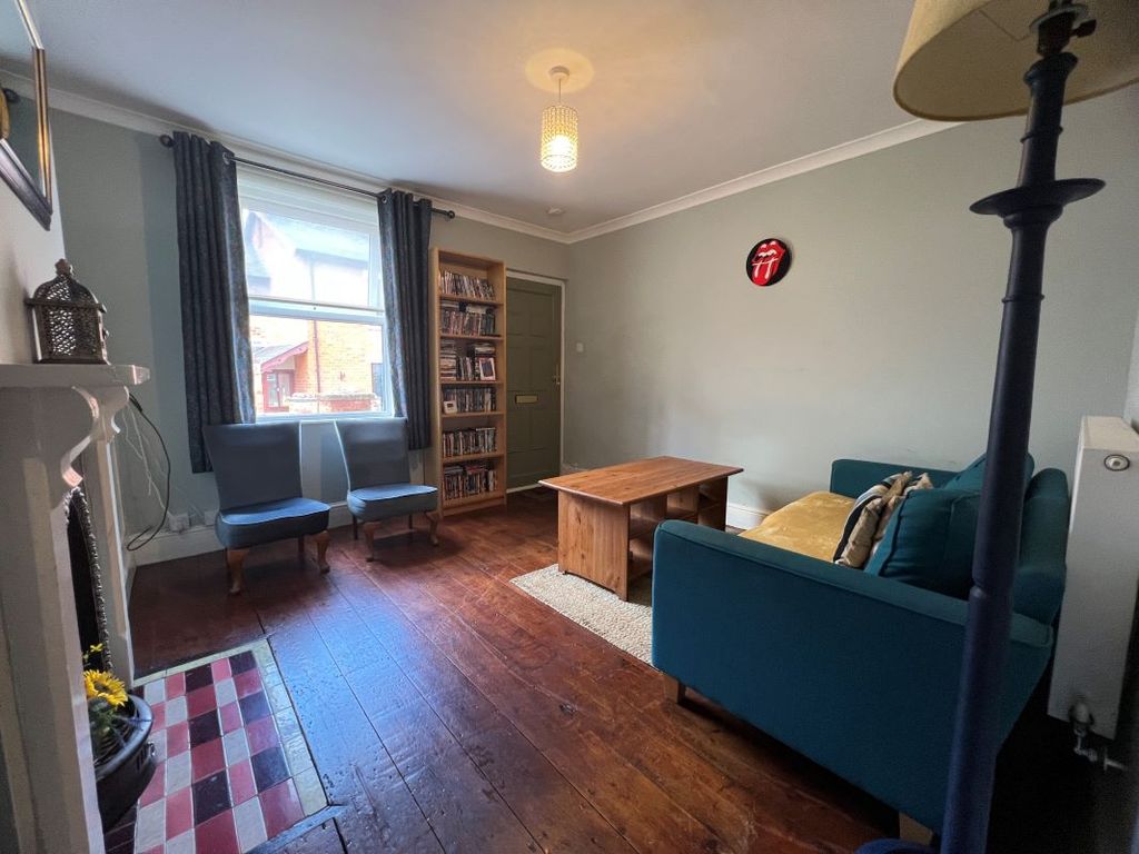 Property photo 2 of 16