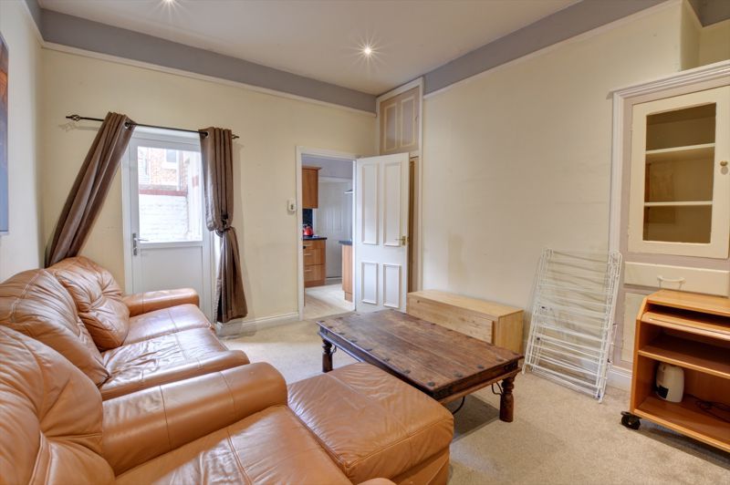 Property photo 2 of 6 Photo 9