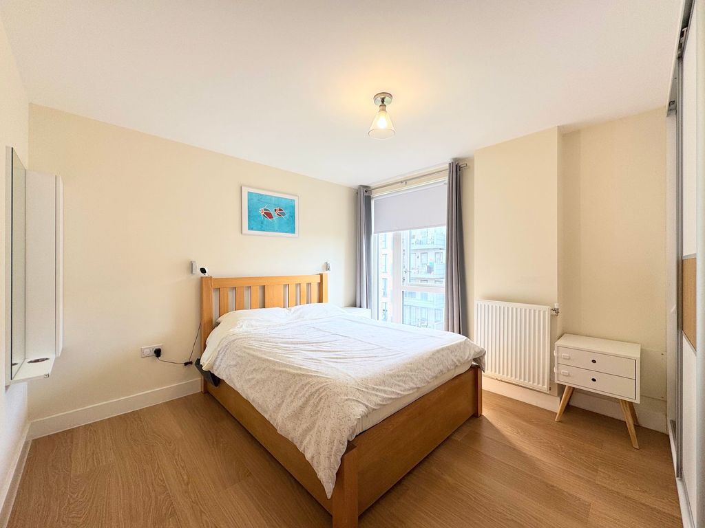 Property photo 3 of 14 Bedroom