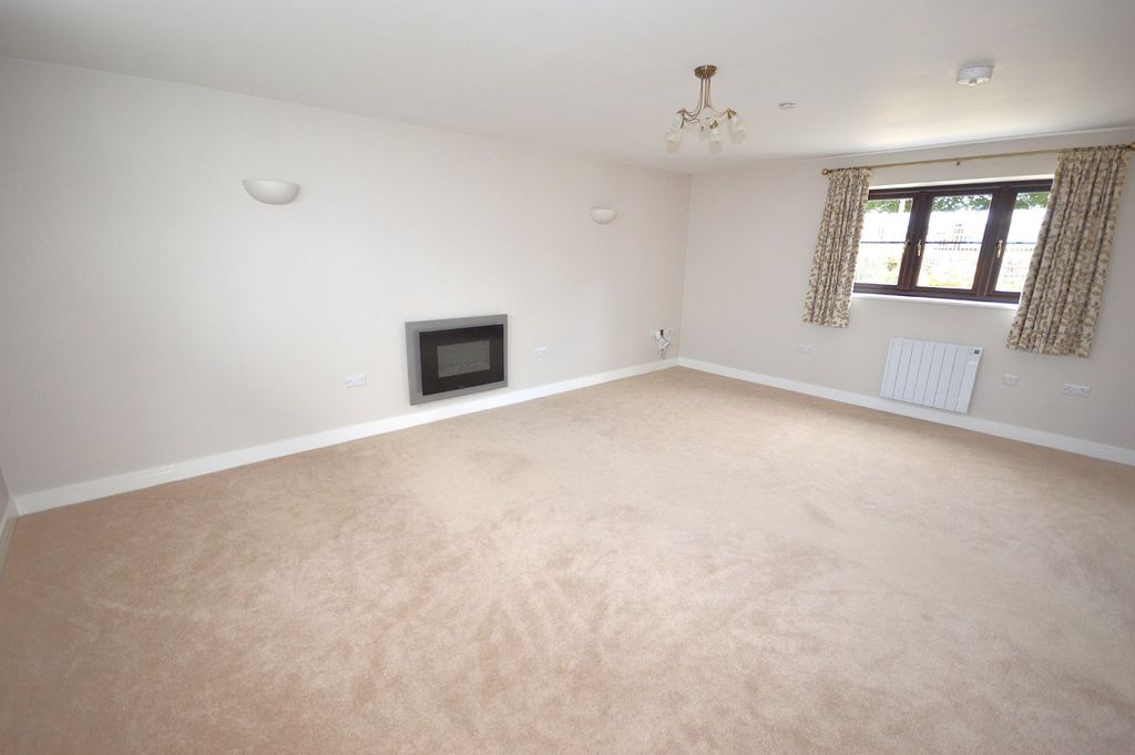 Property photo 2 of 24 Picture No. 05