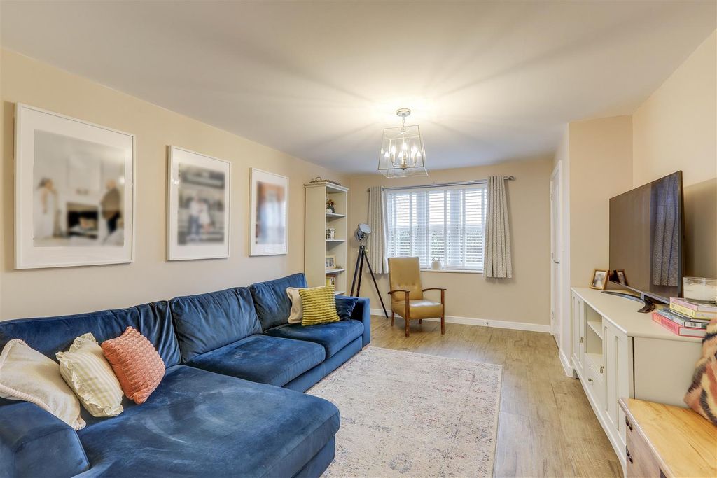 Property photo 2 of 25 080126_22 Copy.Jpg