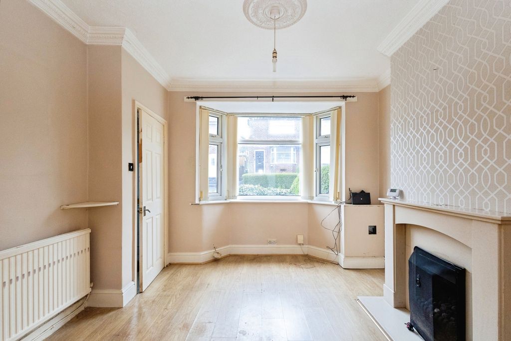 Property photo 2 of 20 Pbox-Img.Jpg