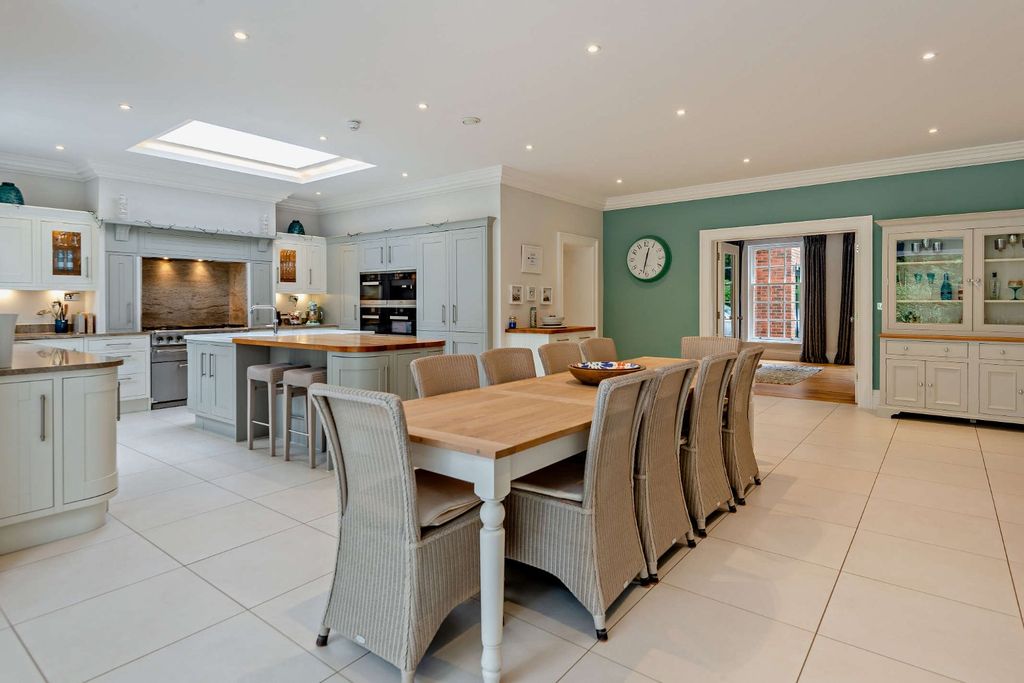 Additional image 10 of 6 bed detached house for saleMonks Walk, Ascot, Berkshire SL5
