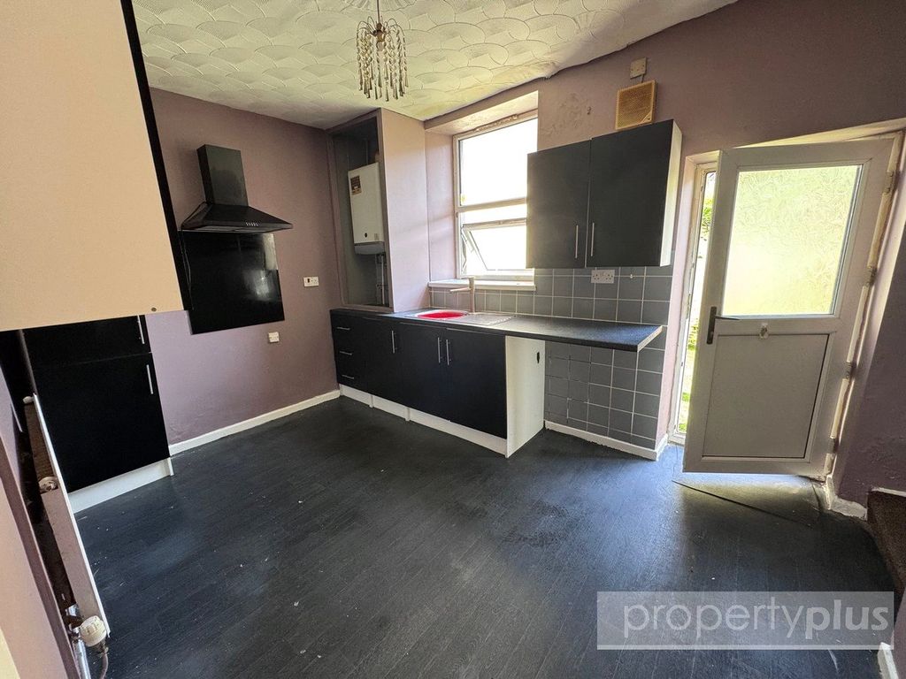 Property photo 2 of 13 Picture No. 09
