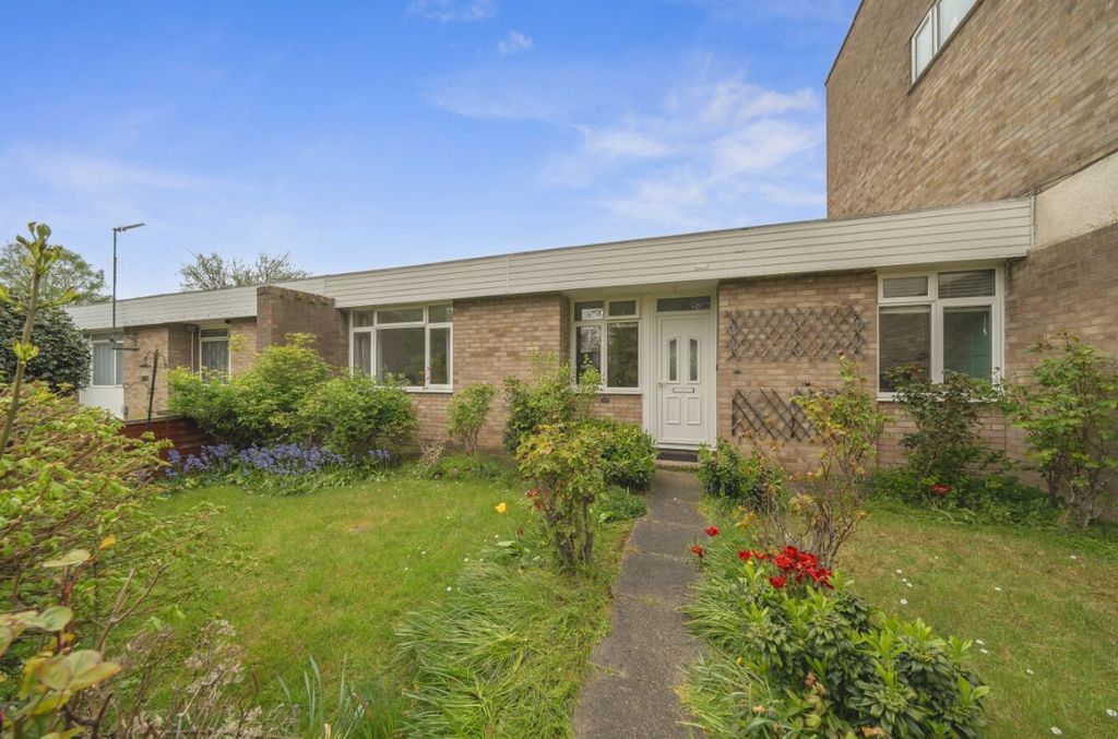 Property photo 1 of 18
