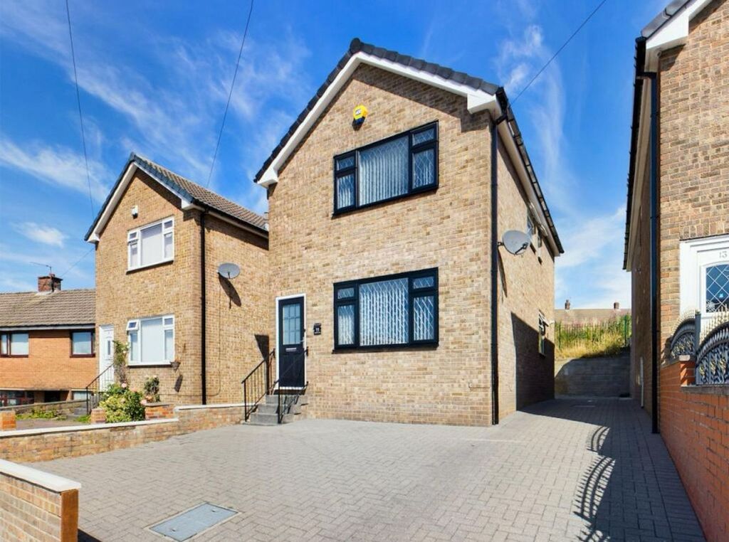 Property photo 1 of 12
