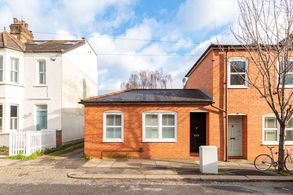 Property photo 1 of 5