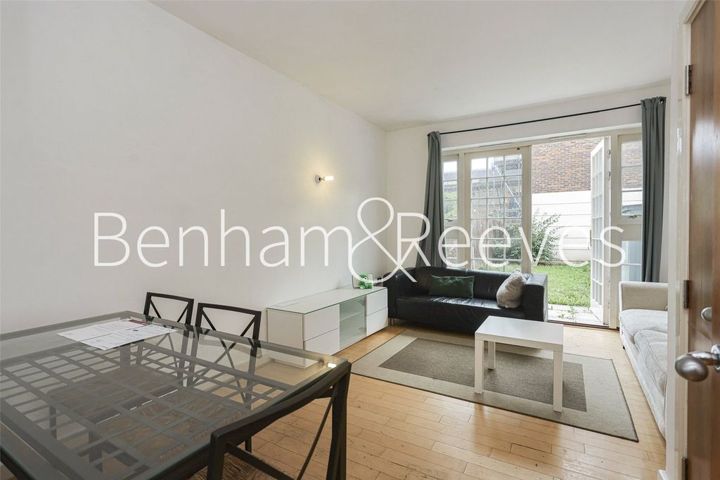 Property photo 3 of 33 Picture No. 03