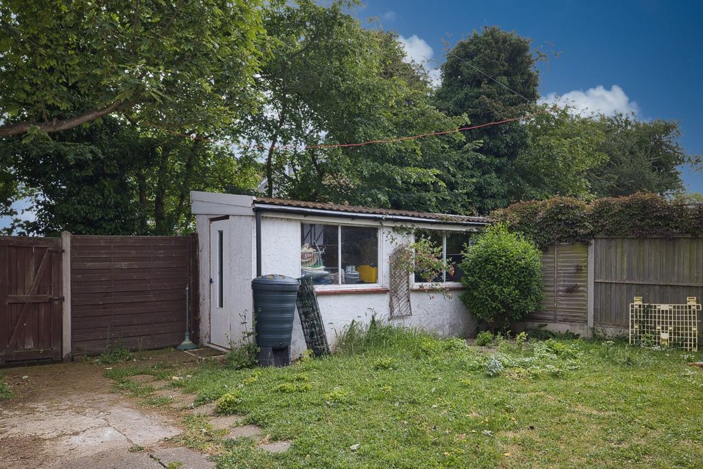 Property photo 3 of 18 Picture 3