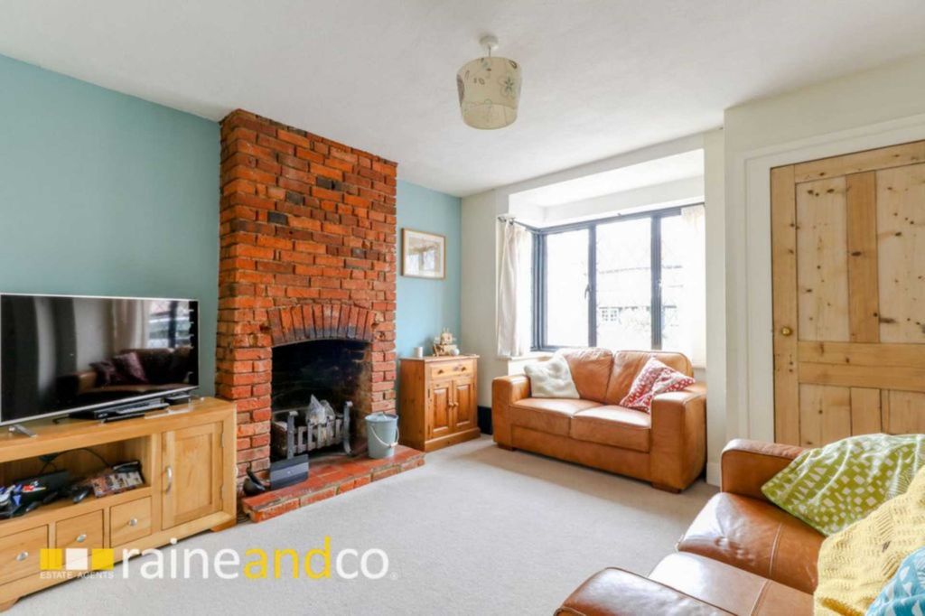 Property photo 2 of 22