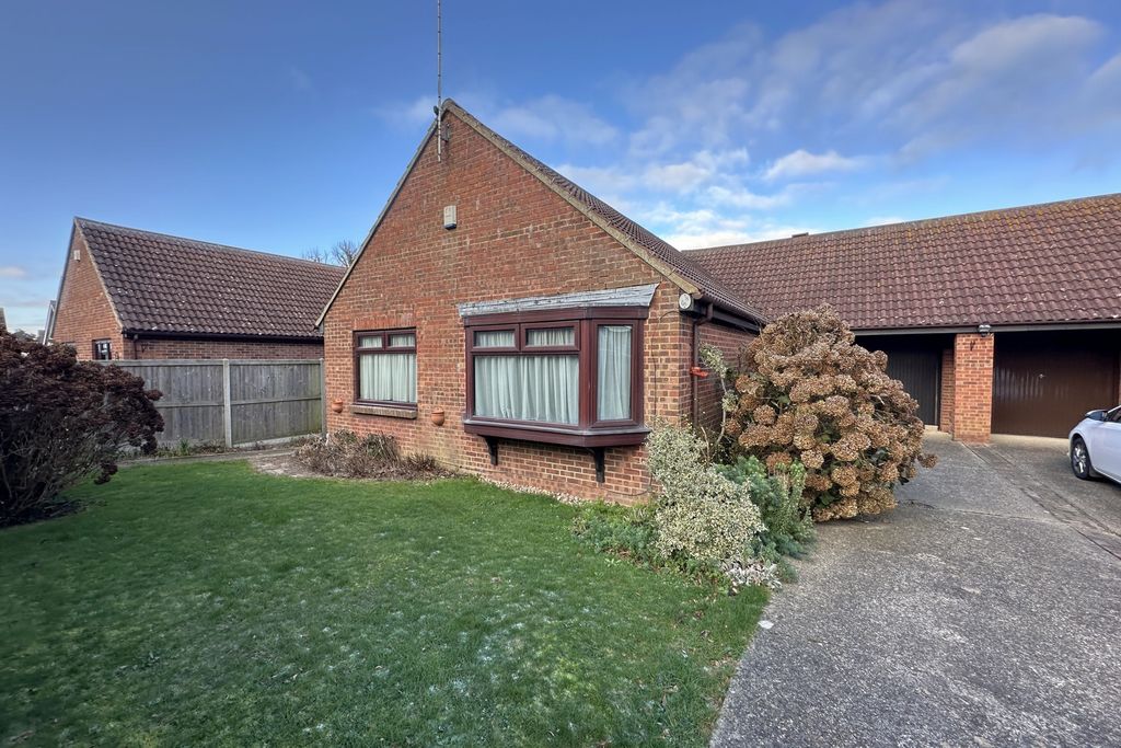 Property photo 1 of 16 Photo 4