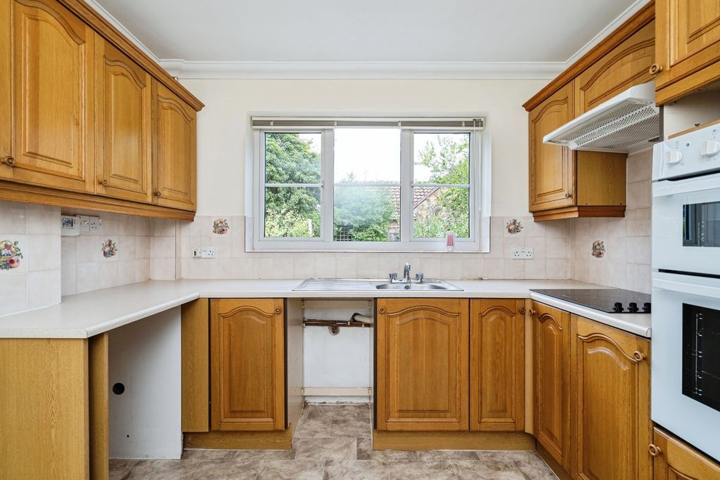 Property photo 3 of 16 Pbox-Img.Jpg