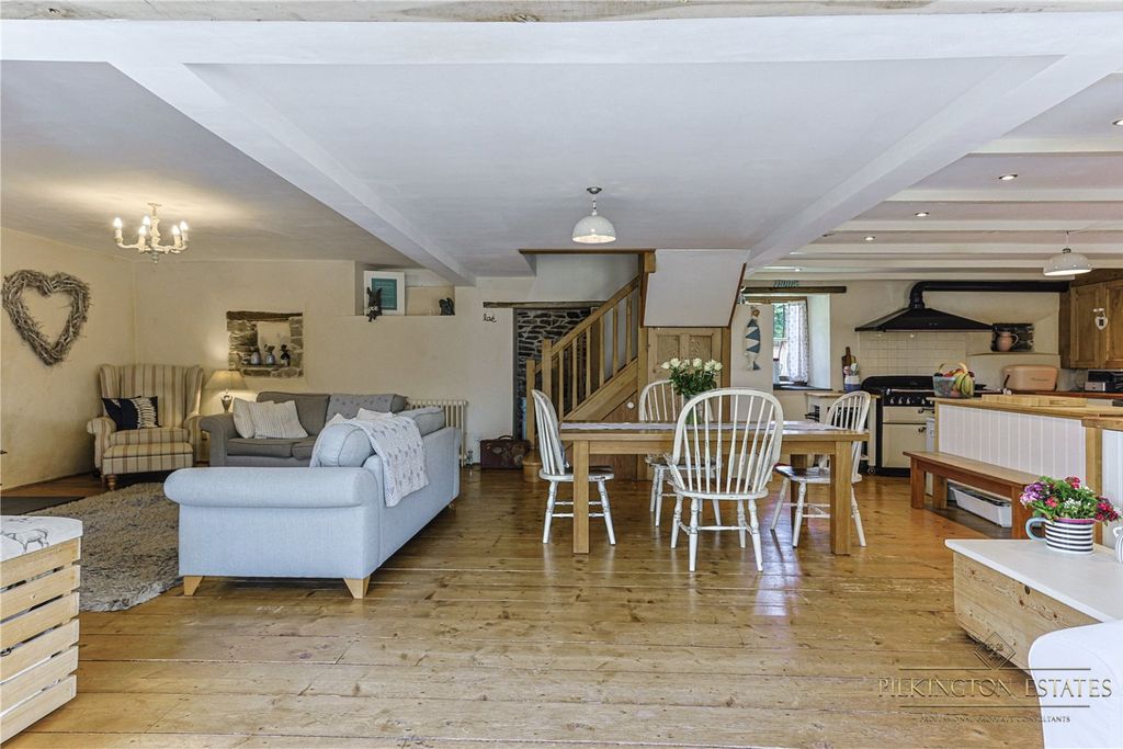 Property photo 2 of 24 4273362