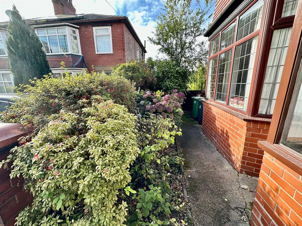 Property photo 3 of 36 Whatsapp Image 2025-10-06 At 12.02.46_Bd7Ecdb7.Jpg