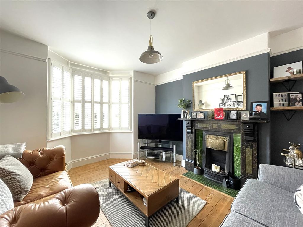 Property photo 2 of 11 Living Room Use.Png