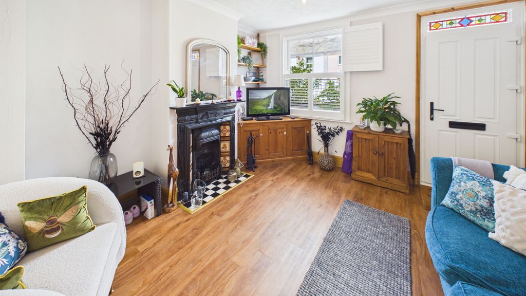 Property photo 2 of 12