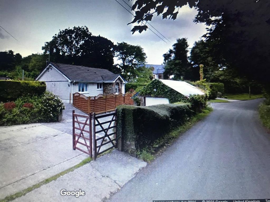 Property photo 2 of 19