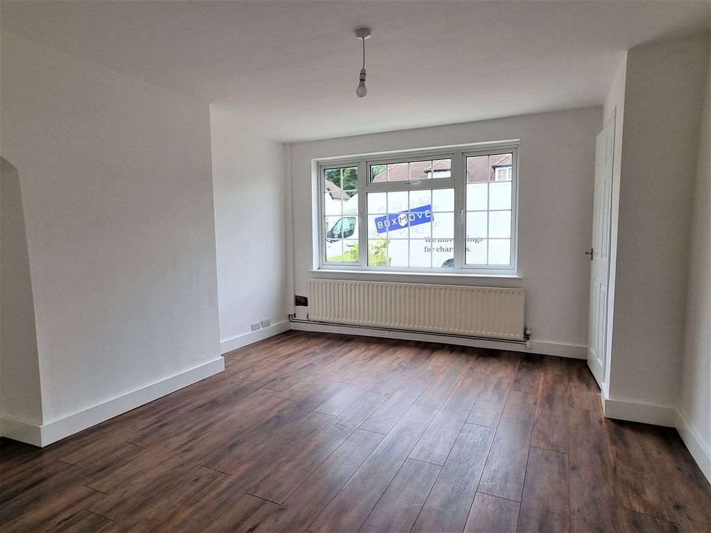 Property photo 3 of 9 Living Room