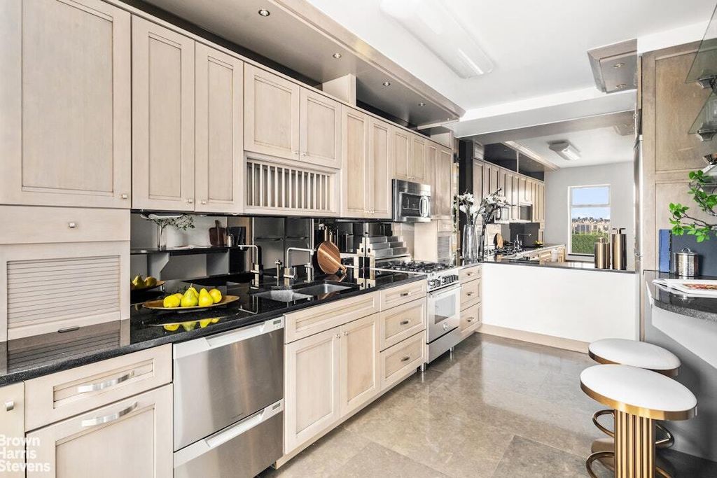 Property photo 3 of 16 <Alttext/>