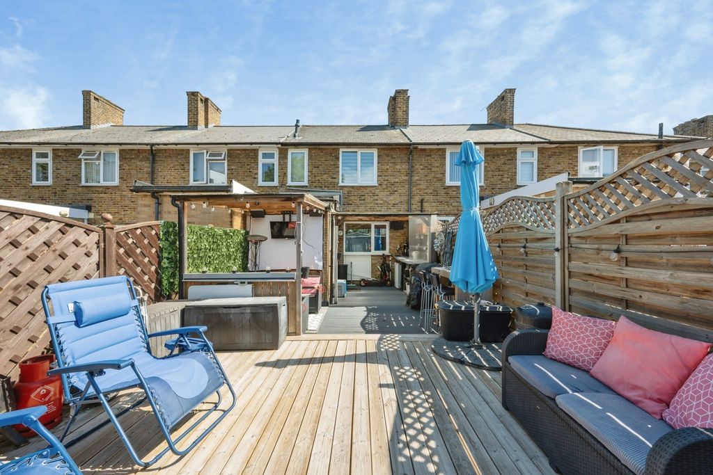 Property photo 1 of 15 Pbox-Img.Jpg