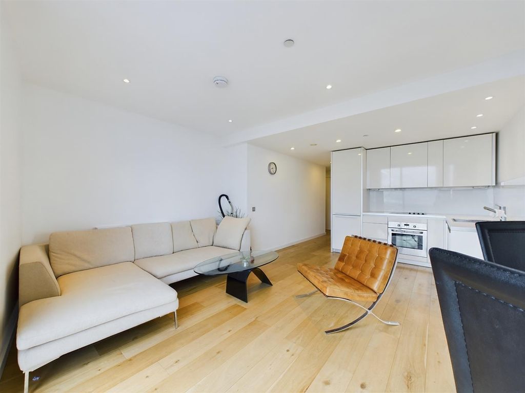 Property photo 3 of 12 Cam02664G0-Pr0082-Still017.Jpg