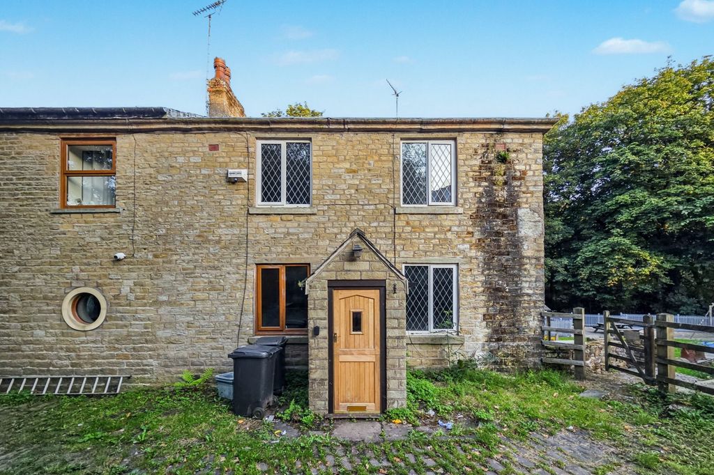 Property photo 1 of 23 Greengate Cottage, Manchester Road, Accrington, Lancashire, Bb5 2Ru