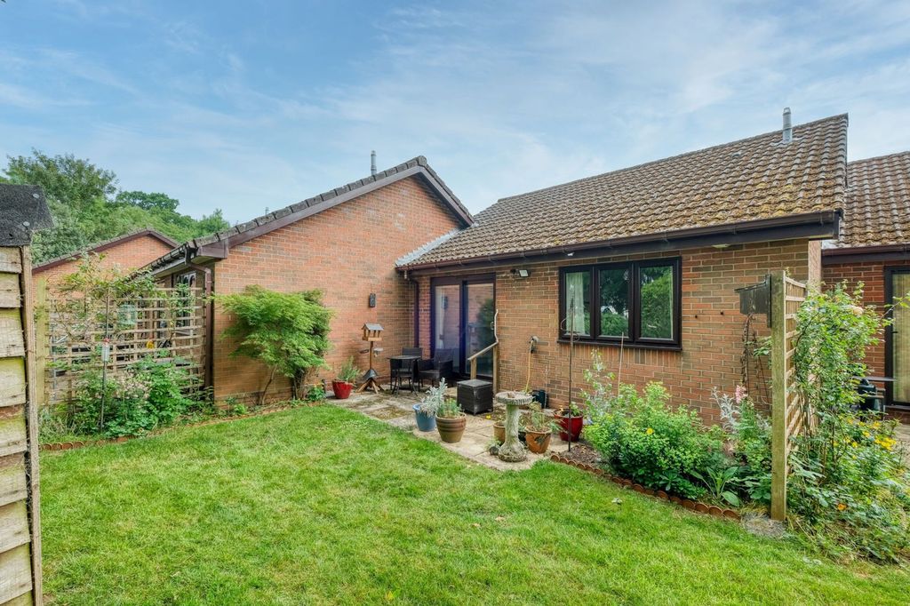 Property photo 2 of 8