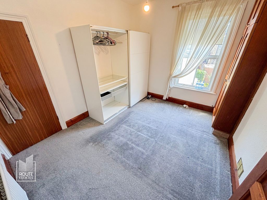 Property photo 3 of 12 Photo 9