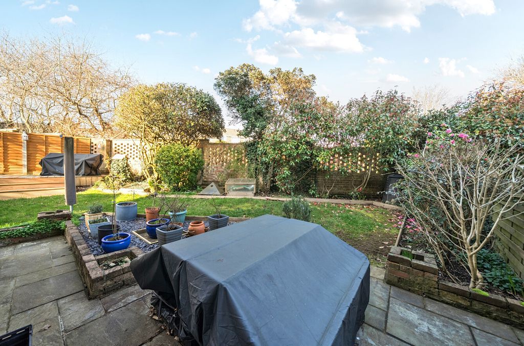 Property photo 2 of 11 1415304-23-69A720...