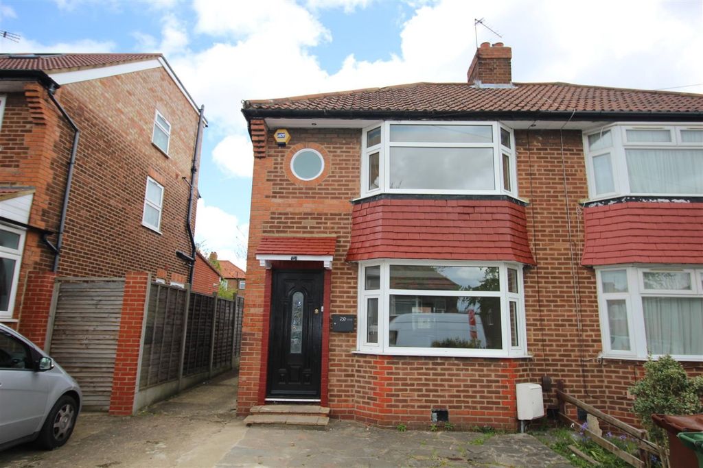 Property photo 1 of 8 2743241