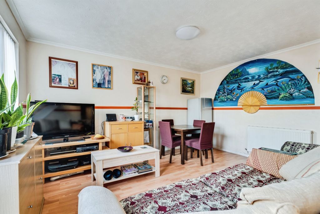 Property photo 3 of 10