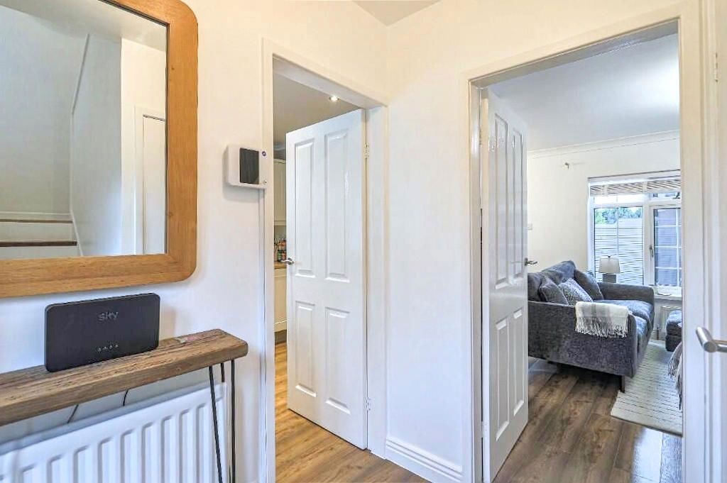 Property photo 3 of 36