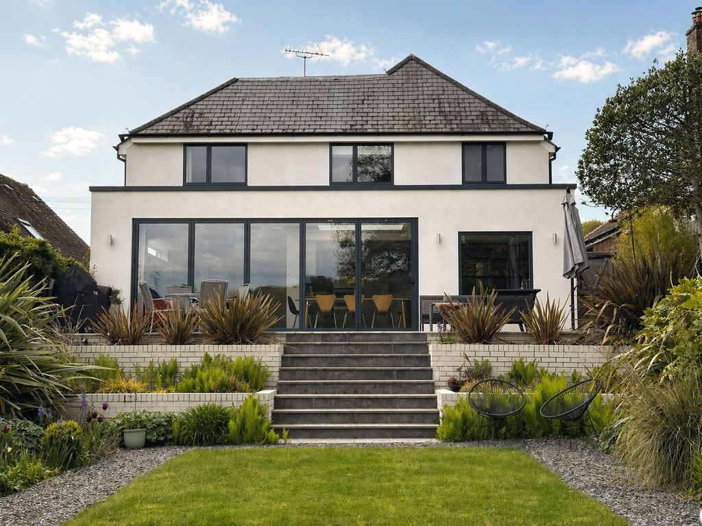 Property photo 1 of 32 Picture No. 13