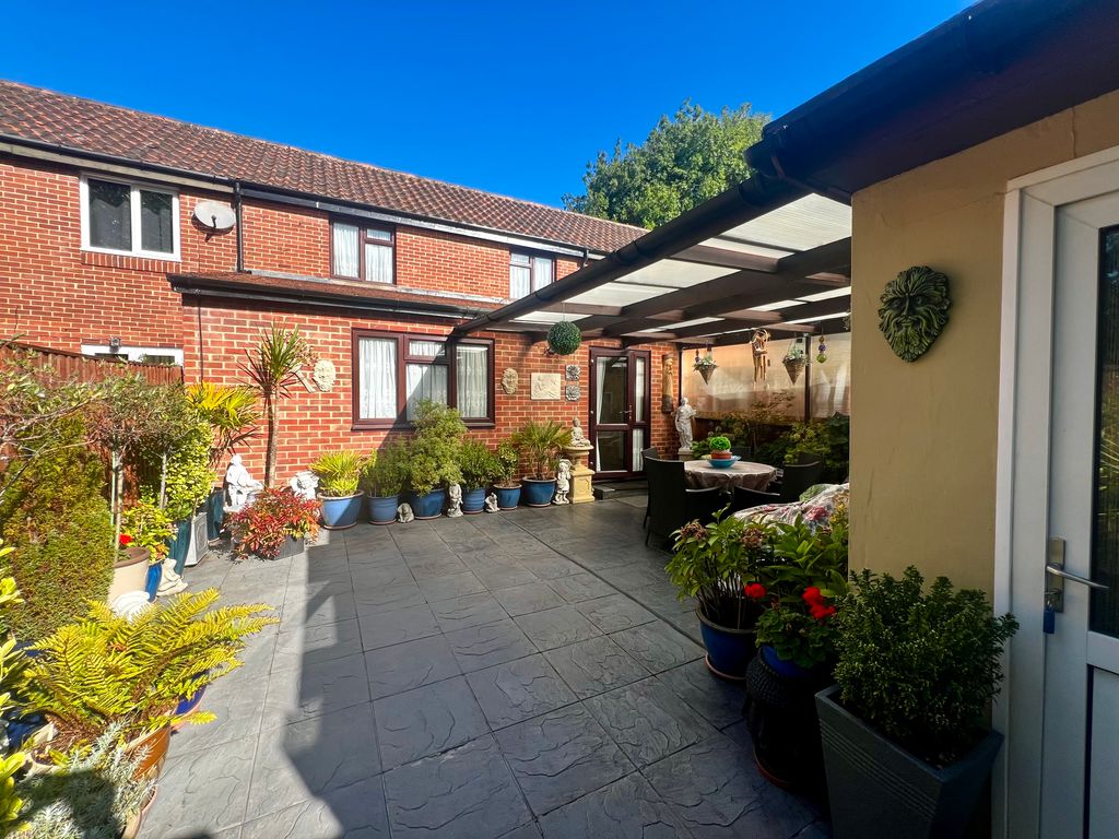 Property photo 2 of 10 Image