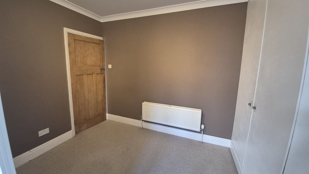 Property photo 2 of 10 0045c415-735d-4456-9