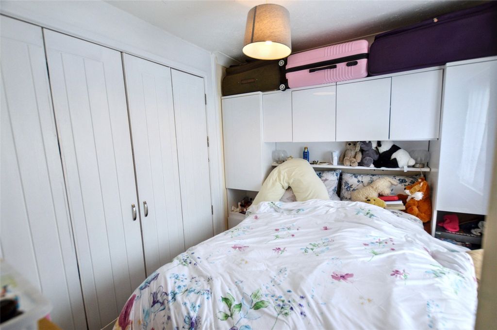 Property photo 3 of 9 Picture No. 27