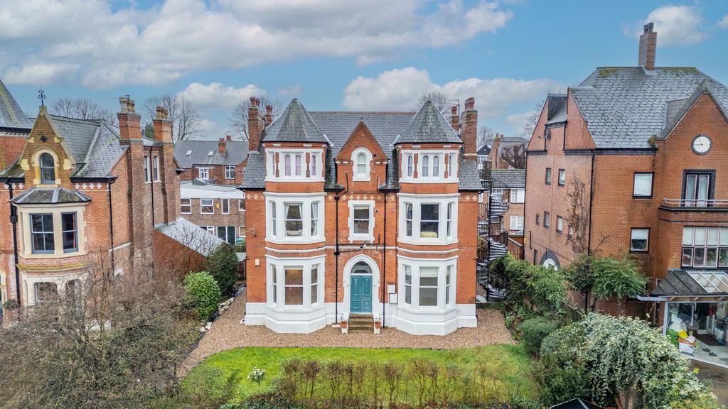 Property photo 1 of 13 Front (Exterior)