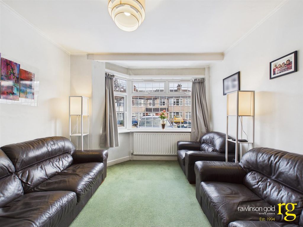 Property photo 3 of 14 Cam02900G0-Pr0325-Still003.Jpg