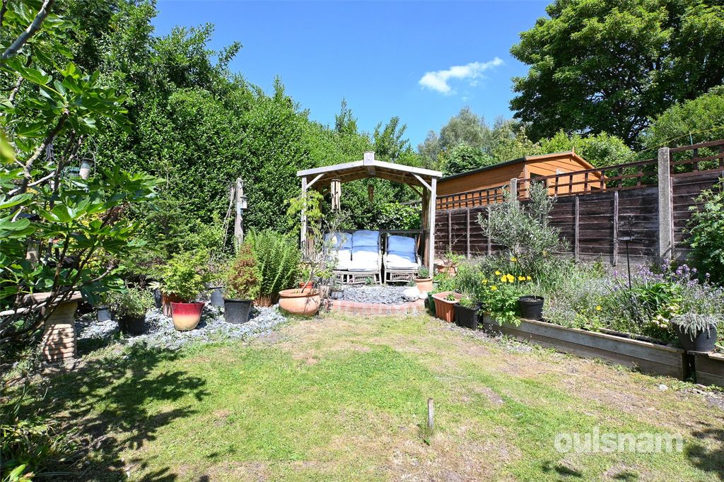 Property photo 2 of 23 Picture No. 28