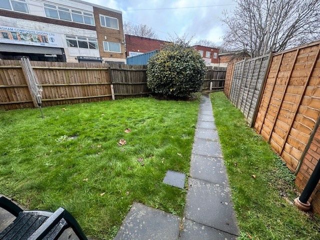 Property photo 2 of 10 Garden