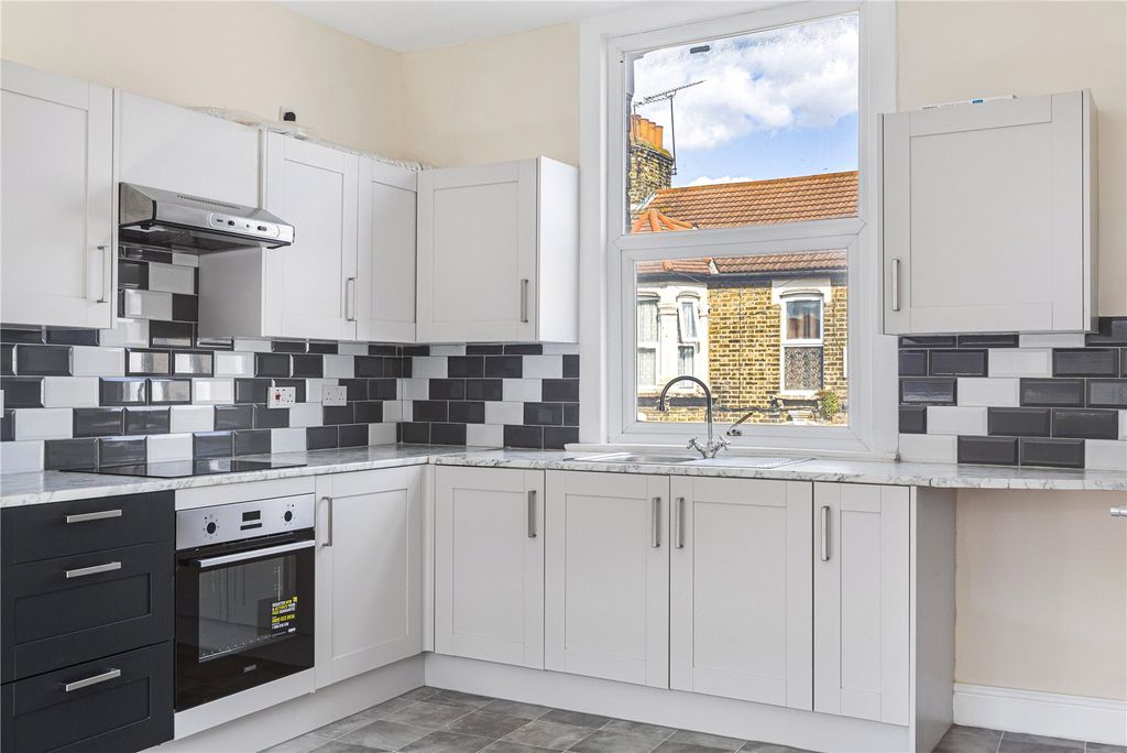 Property photo 1 of 13 Kitchen