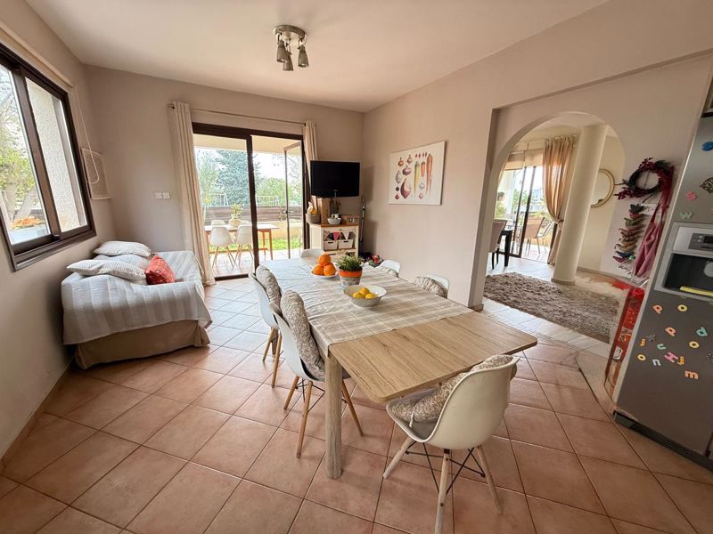 Property photo 3 of 38 Dining Area