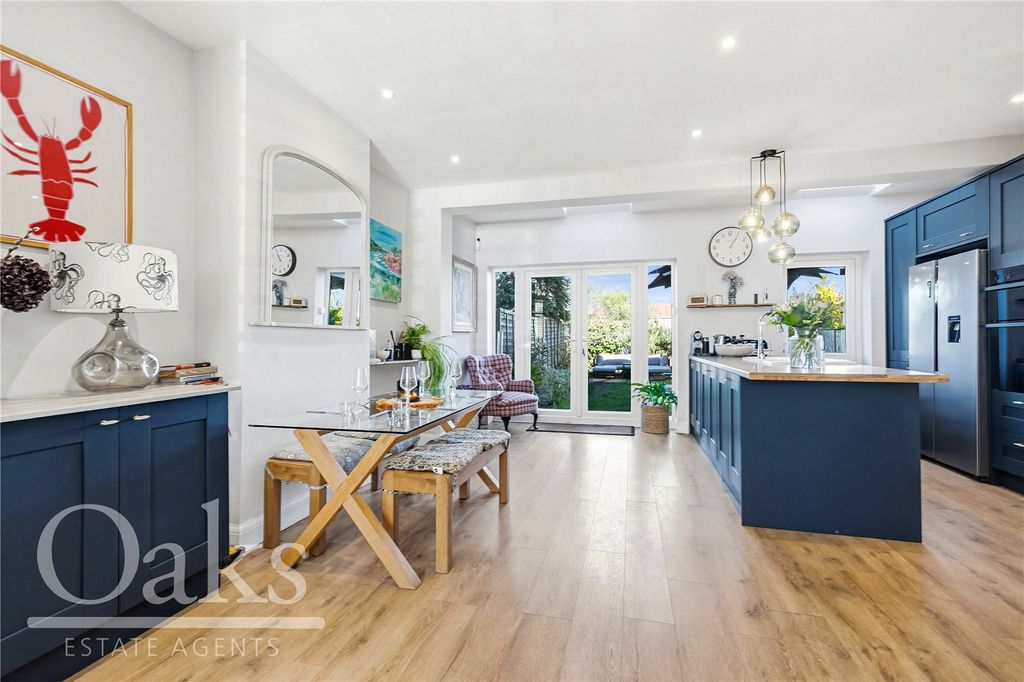 Property photo 2 of 12 Picture No. 10