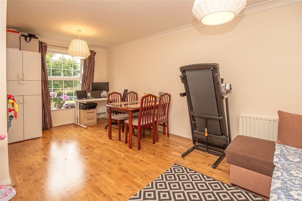 Property photo 2 of 7 Reception