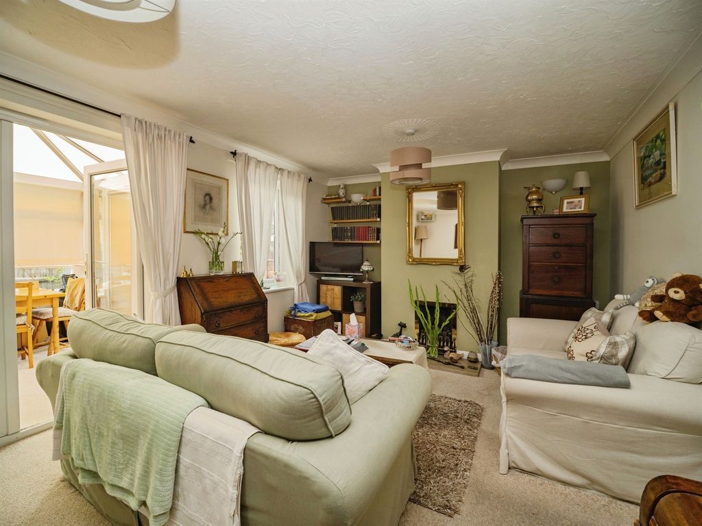 Property photo 2 of 22