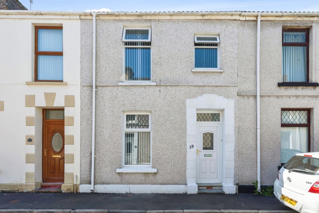 Property photo 1 of 19 Pbox-Img.Jpg