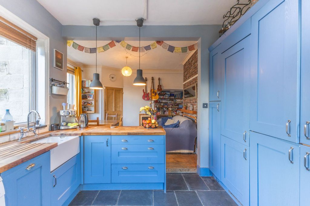 Property photo 1 of 26