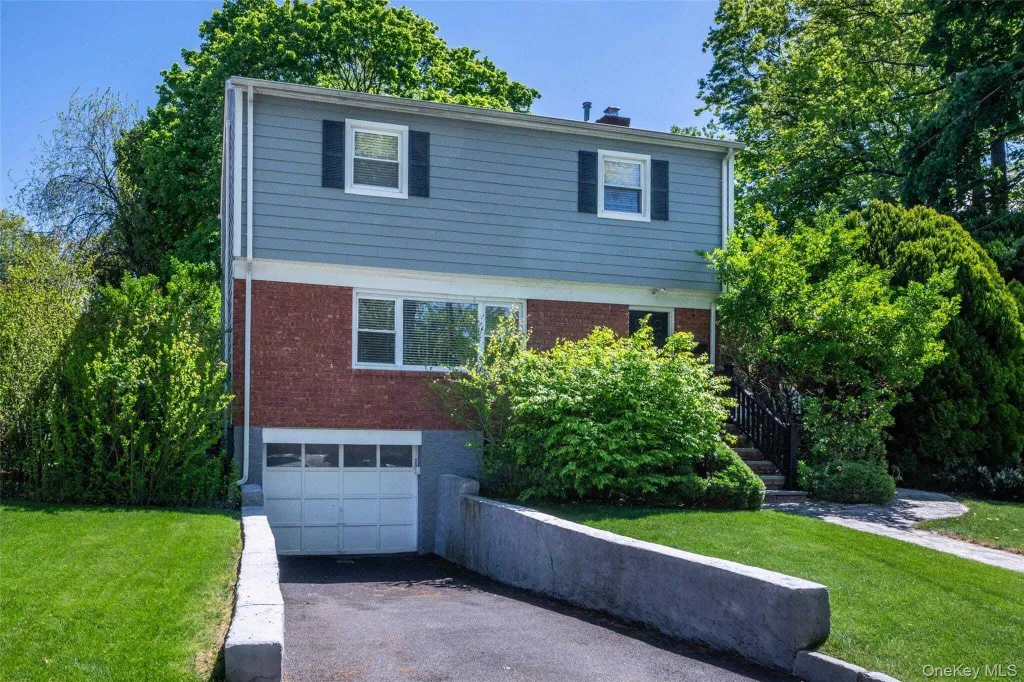 Property photo 1 of 30