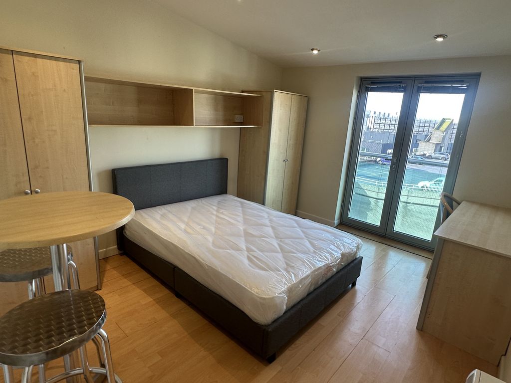 Property photo 1 of 3 Bedroom 1