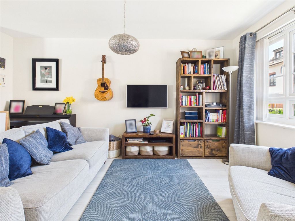 Property photo 3 of 23 Picture No. 36